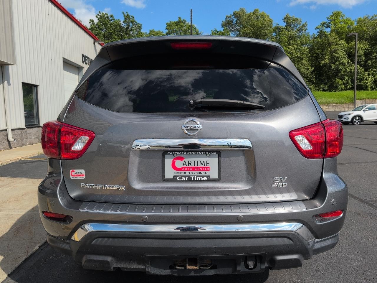 Nissan Pathfinder SV 4D SUV 4WD 2017