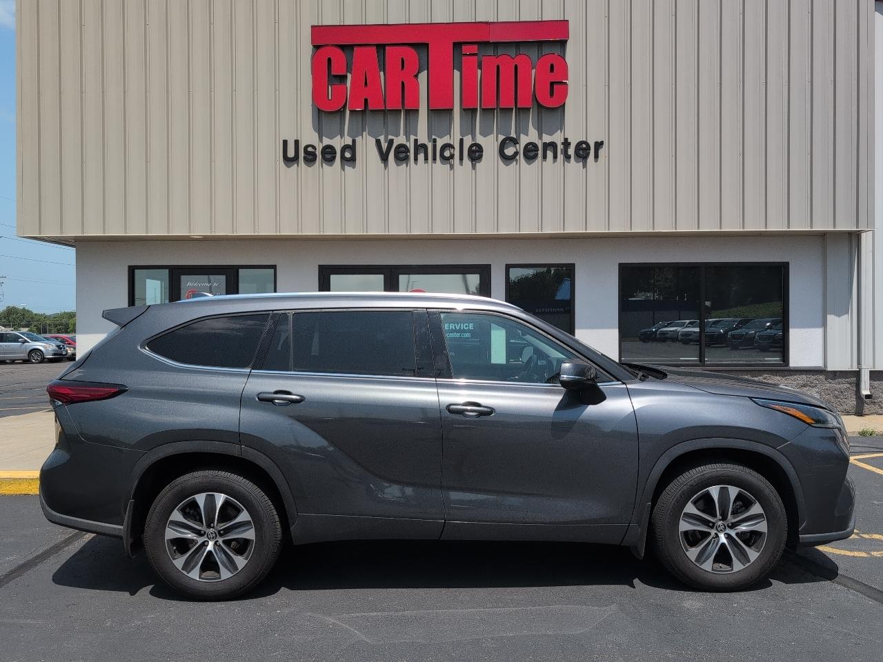 2021 Toyota Highlander XLE AWD V6