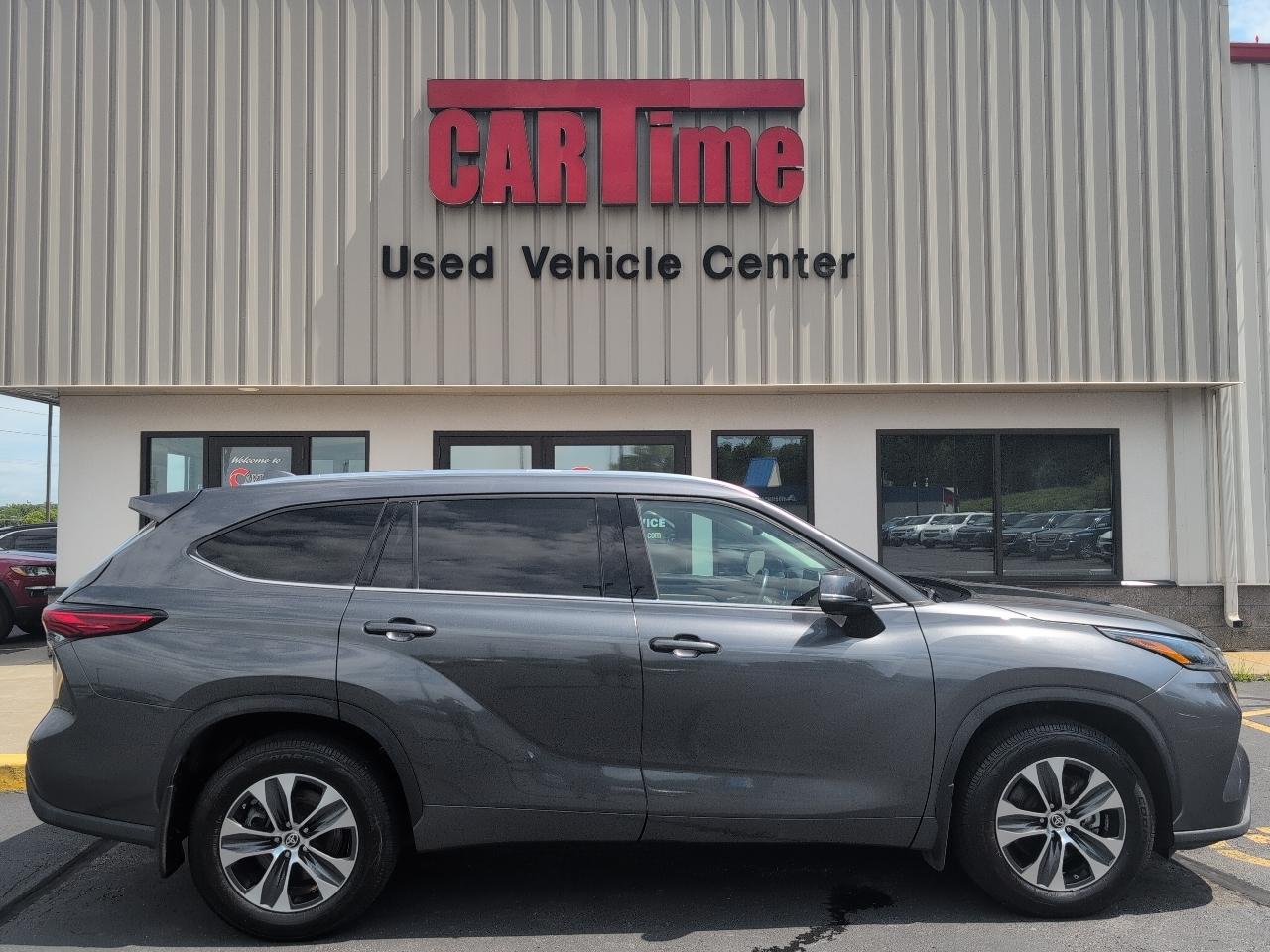Toyota Highlander XLE AWD V6 2021