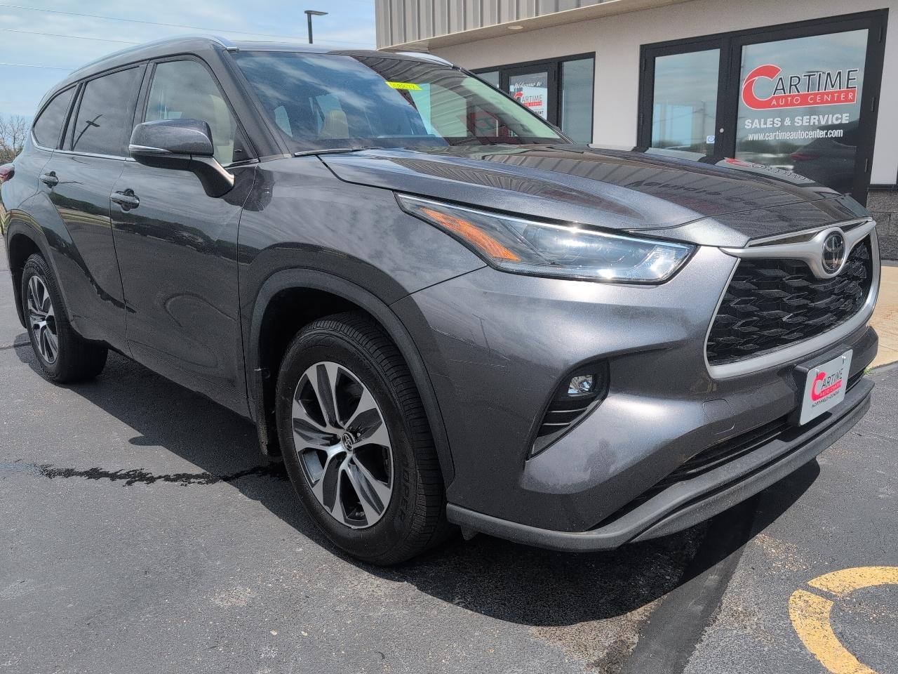 Toyota Highlander XLE AWD V6 2021