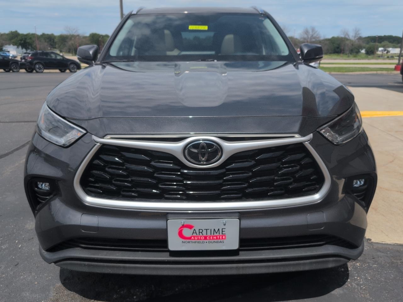 Toyota Highlander XLE AWD V6 2021