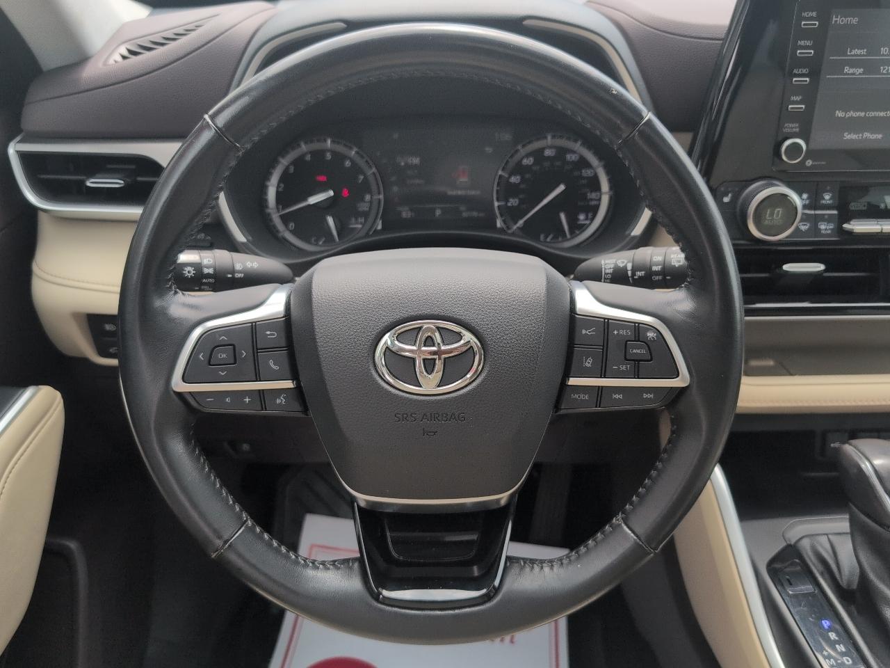 Toyota Highlander XLE AWD V6 2021