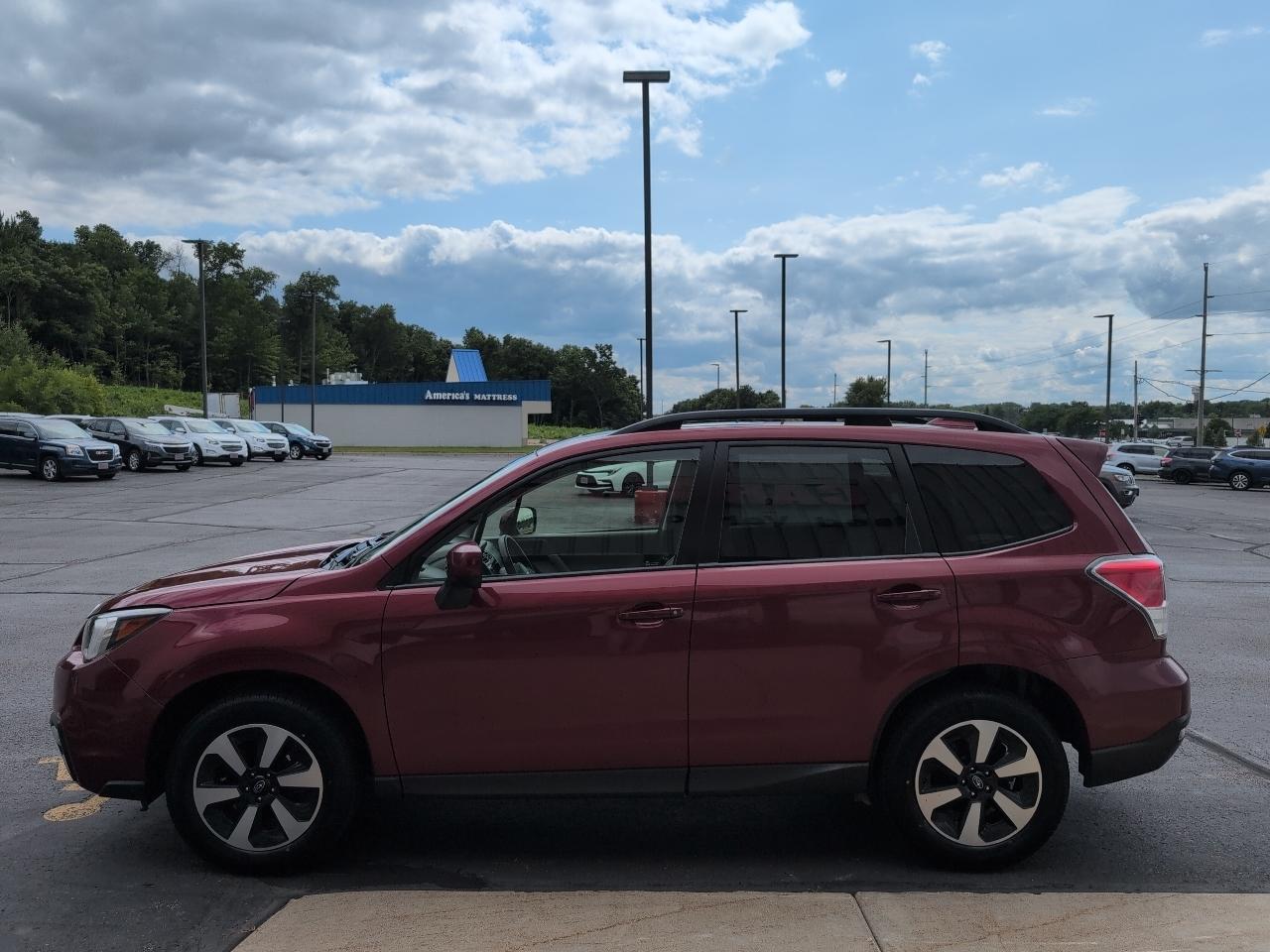 Subaru Forester 2.5i Premium PZEV CVT 2017
