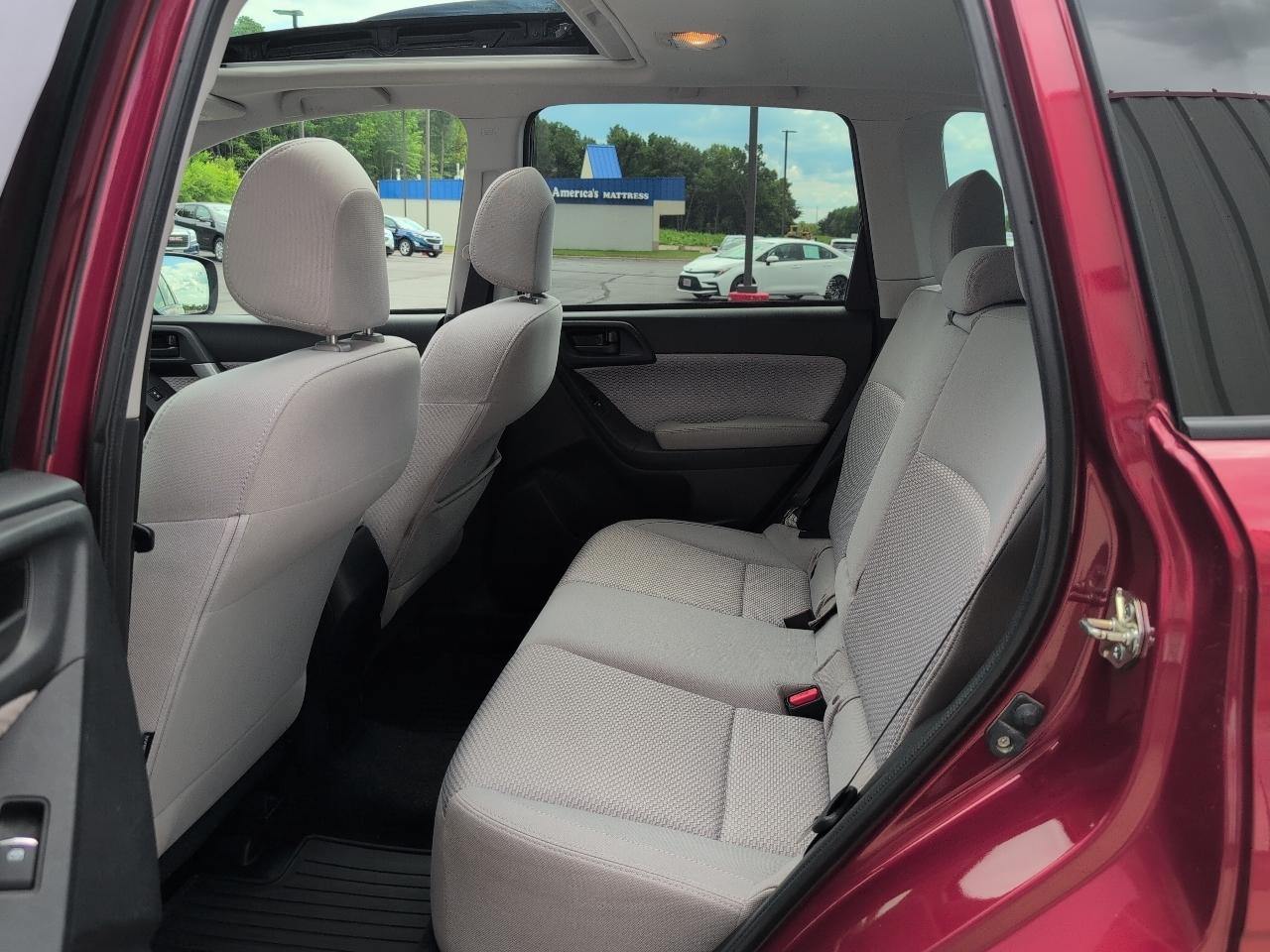 Subaru Forester 2.5i Premium PZEV CVT 2017
