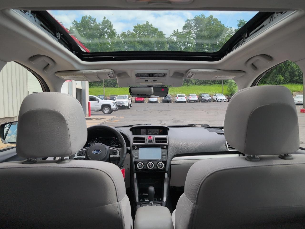 Subaru Forester 2.5i Premium PZEV CVT 2017