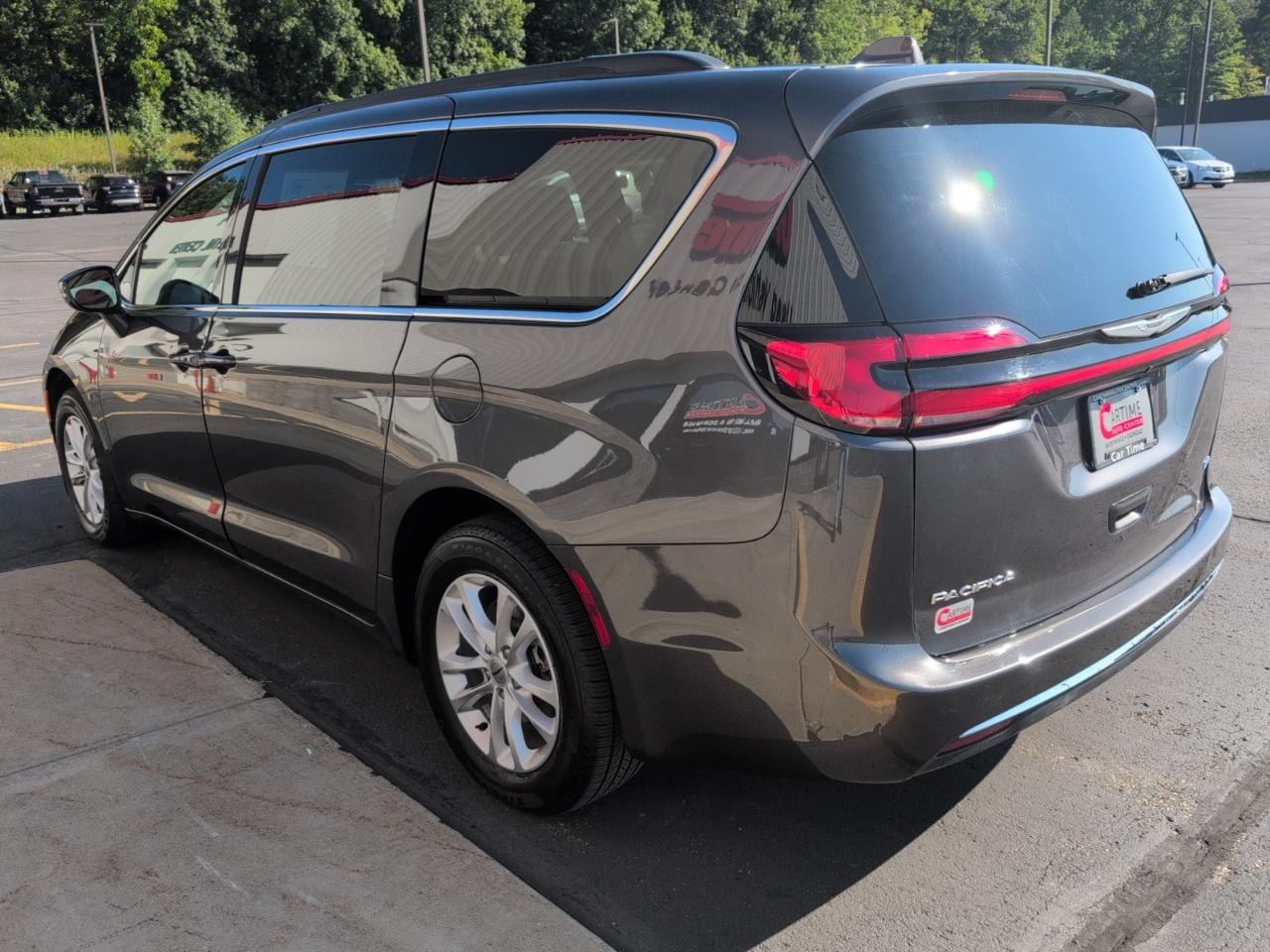 Chrysler Pacifica Touring AWD 2022