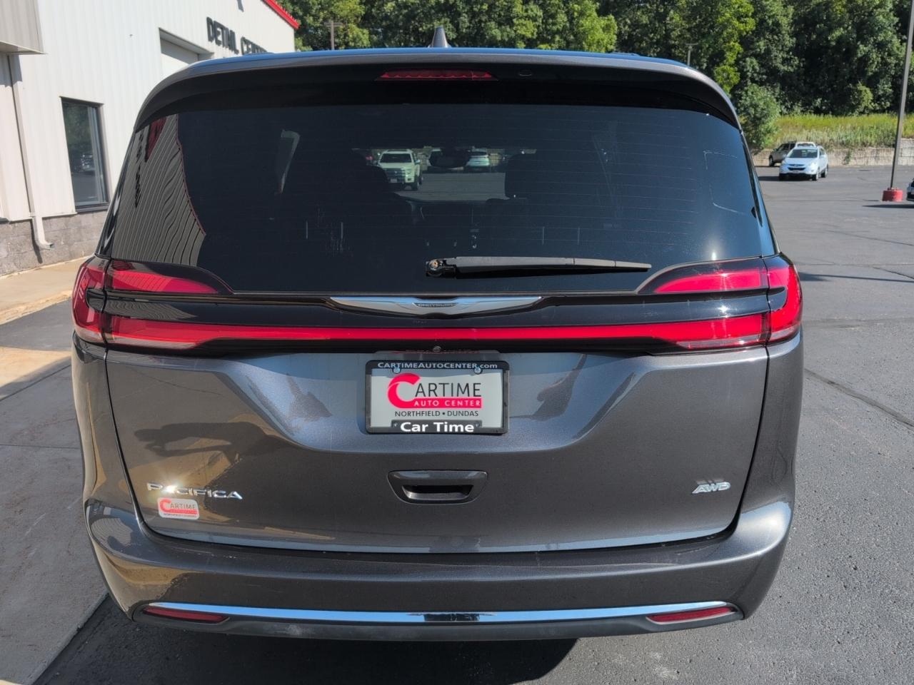 Chrysler Pacifica Touring AWD 2022