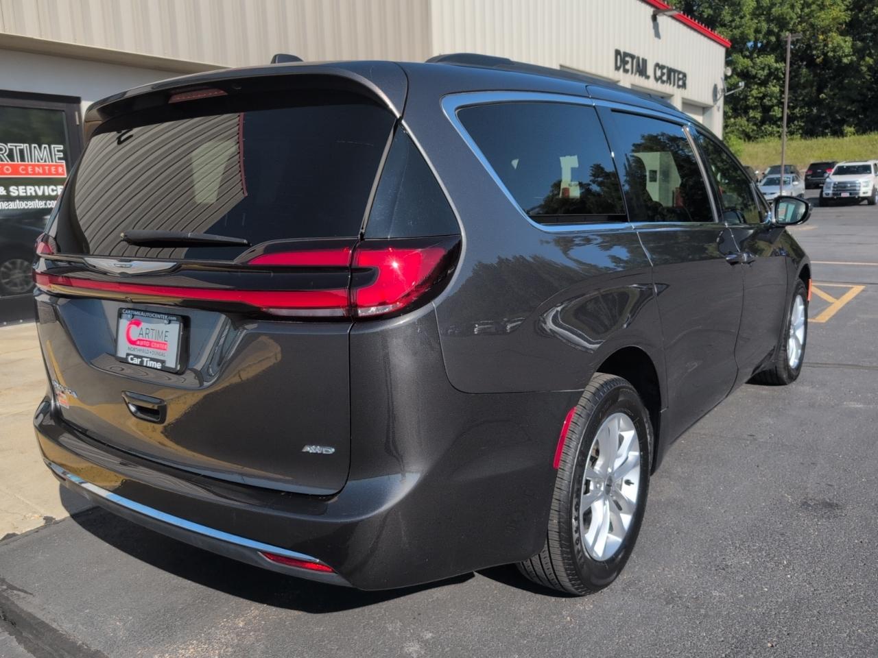 Chrysler Pacifica Touring AWD 2022