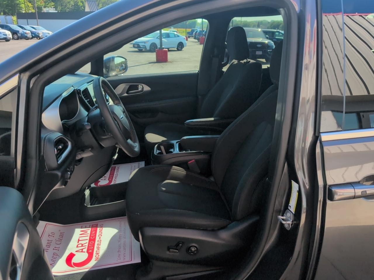 Chrysler Pacifica Touring AWD 2022