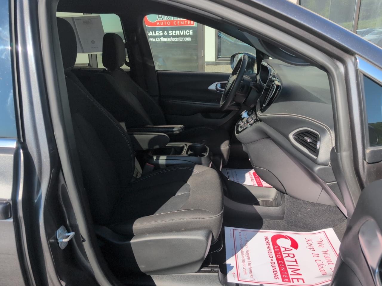 Chrysler Pacifica Touring AWD 2022