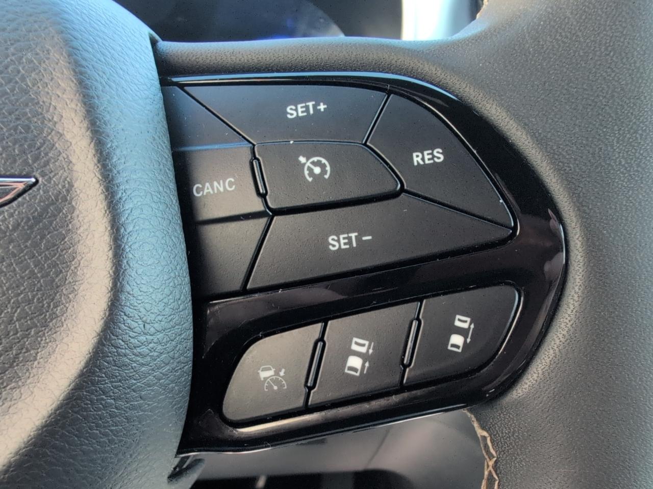 Chrysler Pacifica Touring AWD 2022