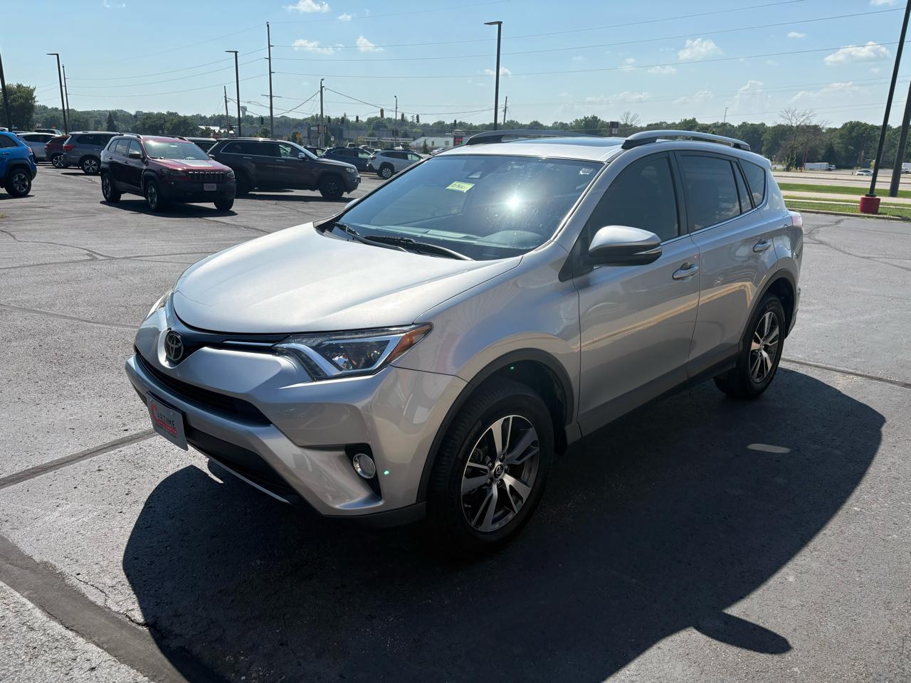 Toyota RAV4 XLE FWD 2018