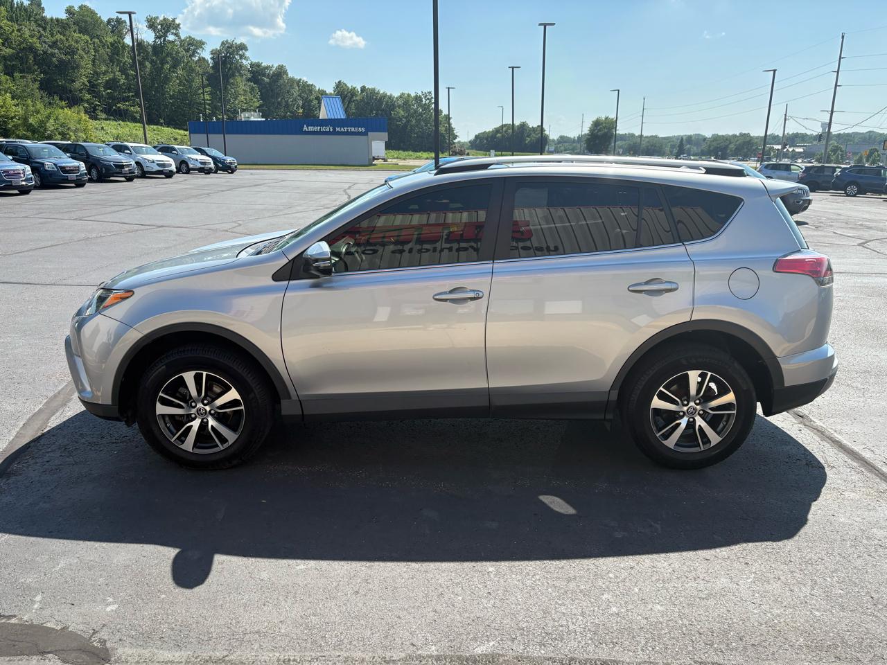 Toyota RAV4 XLE FWD 2018