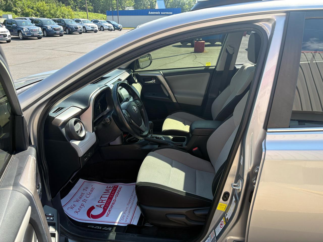 Toyota RAV4 XLE FWD 2018