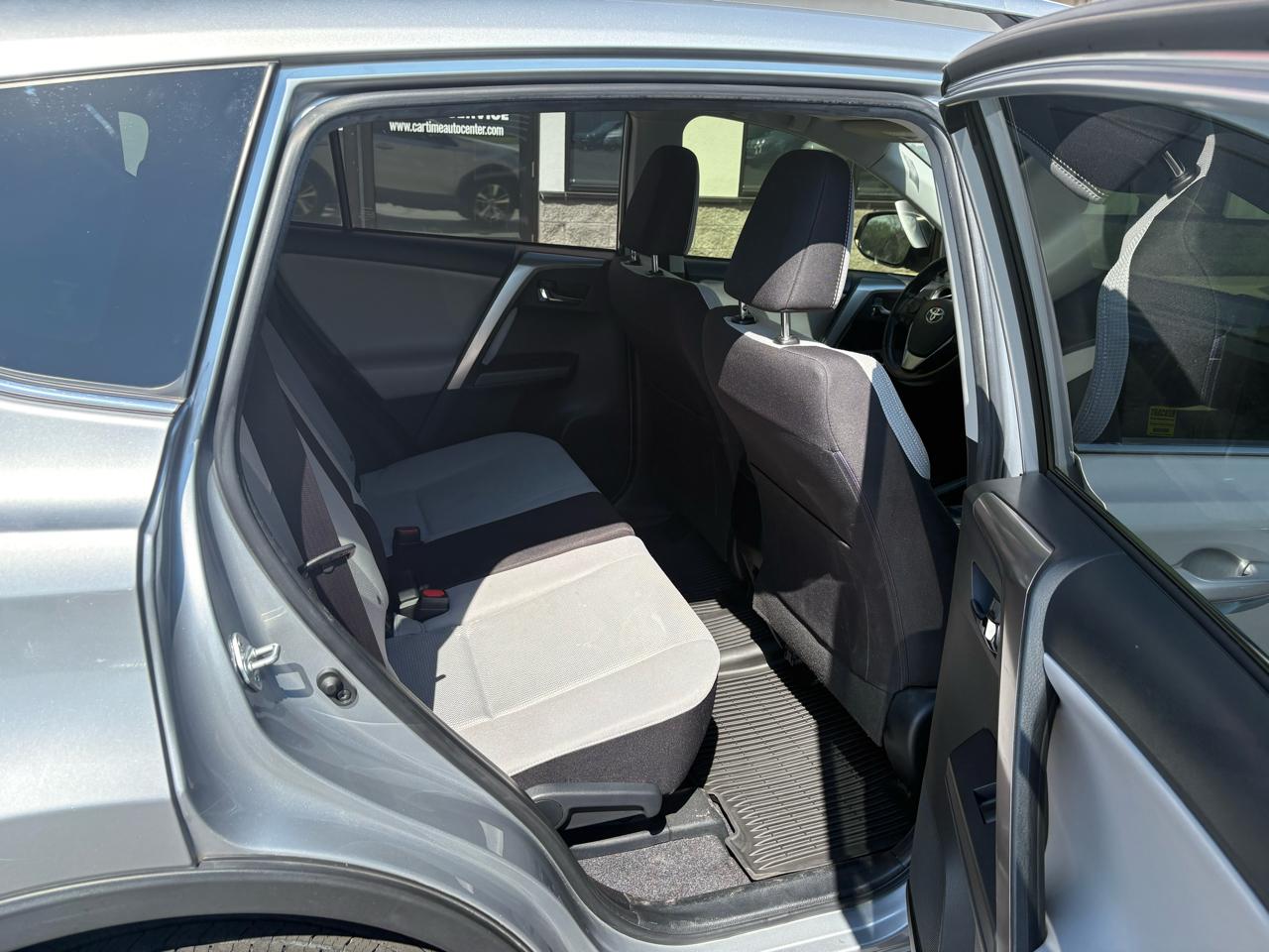 Toyota RAV4 XLE FWD 2018