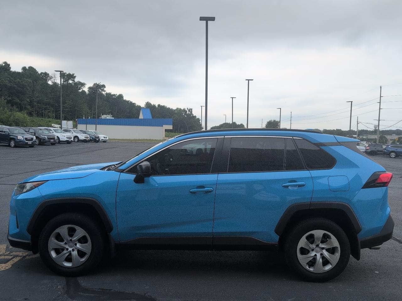 Toyota RAV4 LE 2019