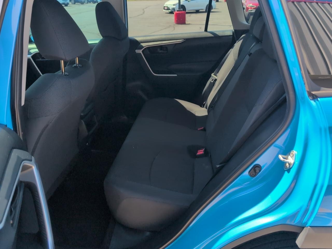 Toyota RAV4 LE 2019