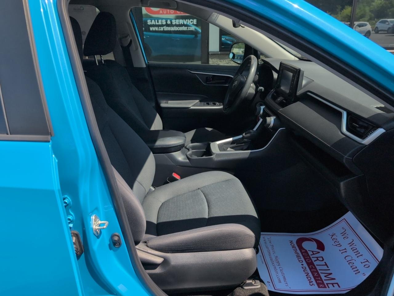 Toyota RAV4 LE 2019