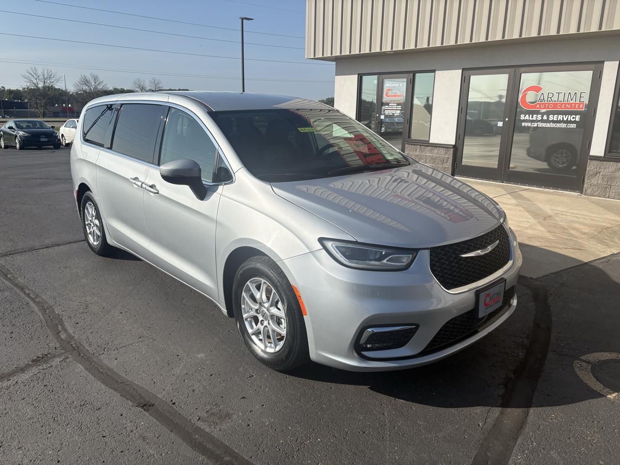 Chrysler Pacifica Touring L 2023