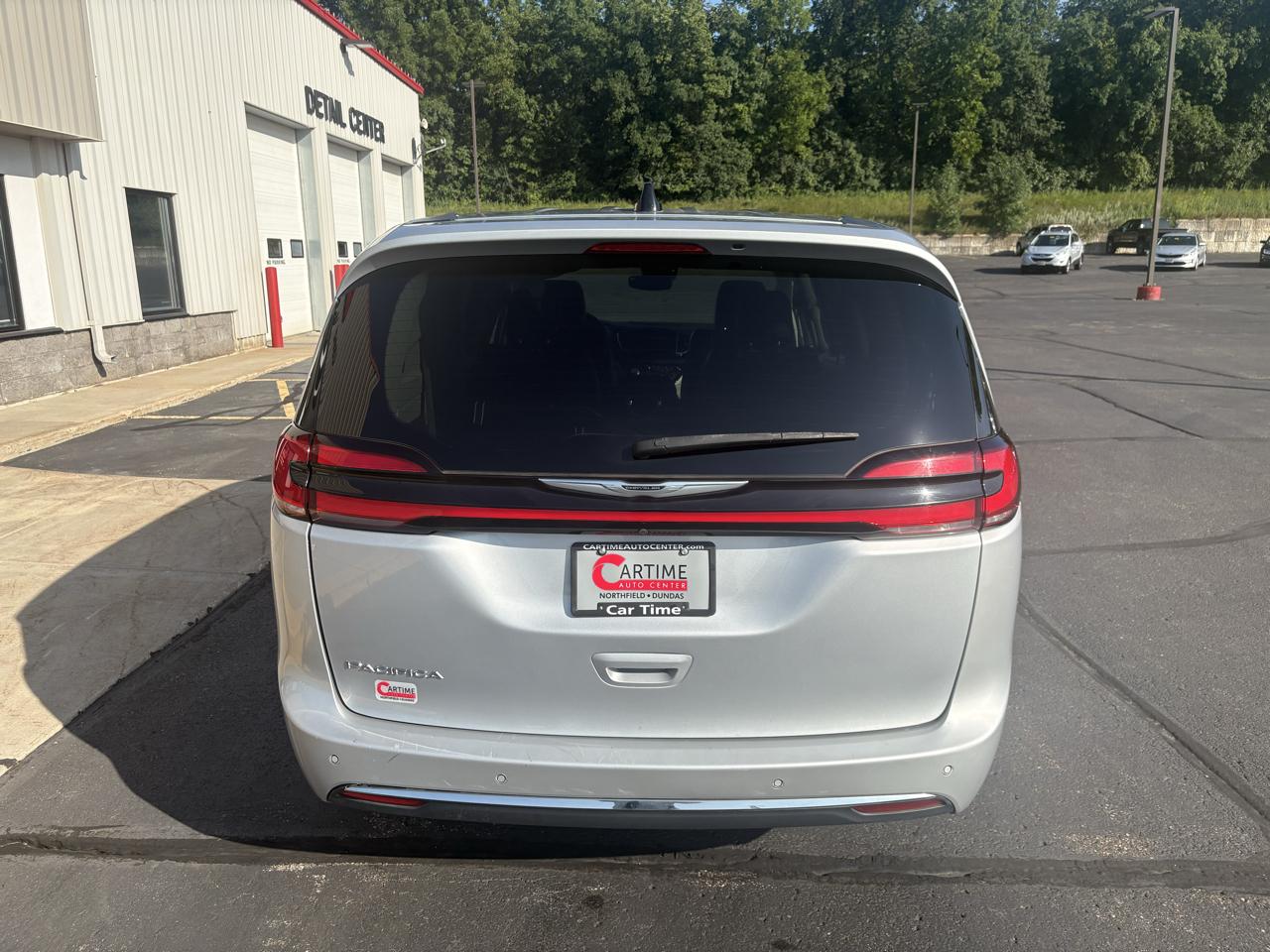 Chrysler Pacifica Touring L 2023