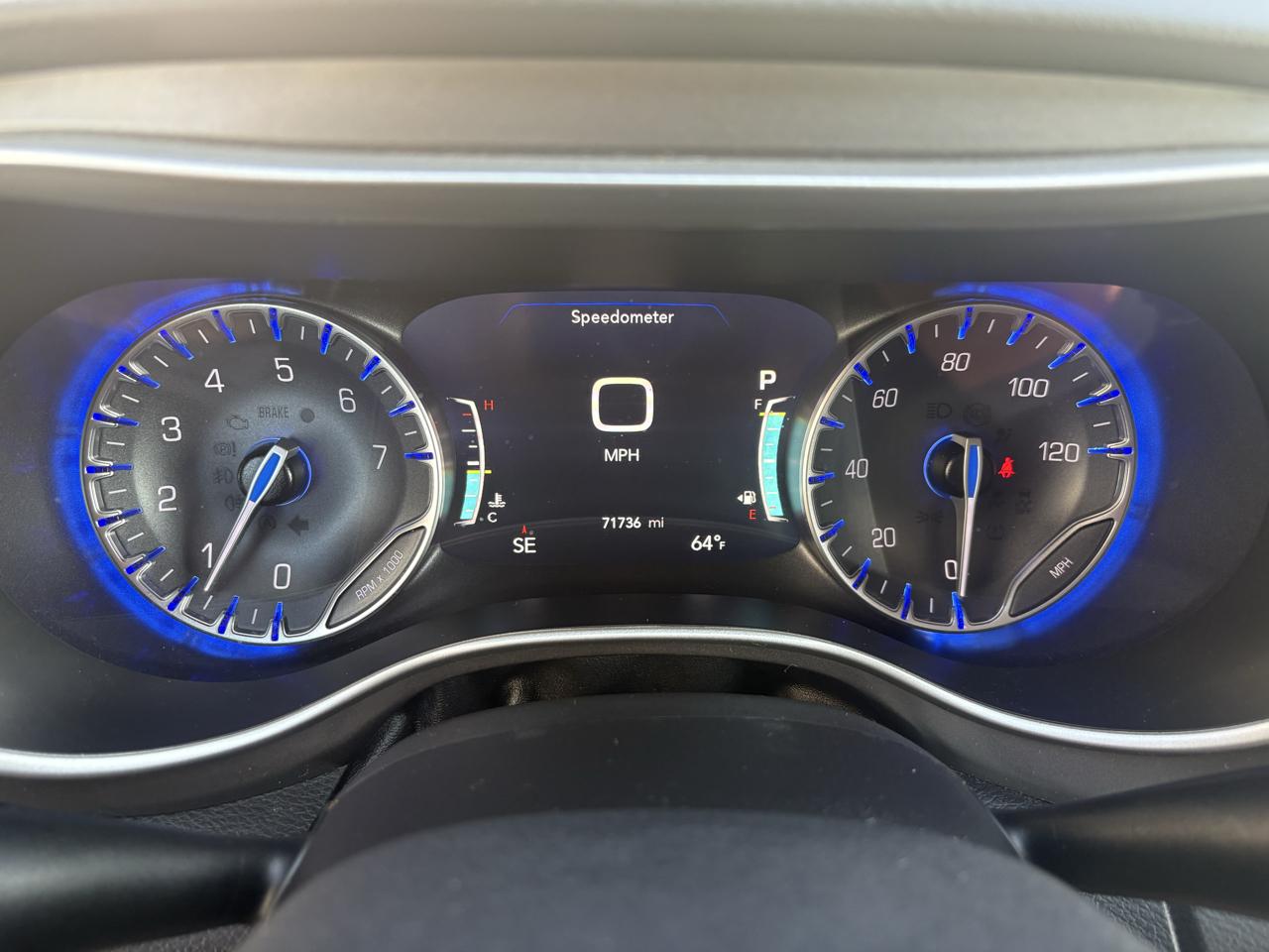 Chrysler Pacifica Touring L 2023