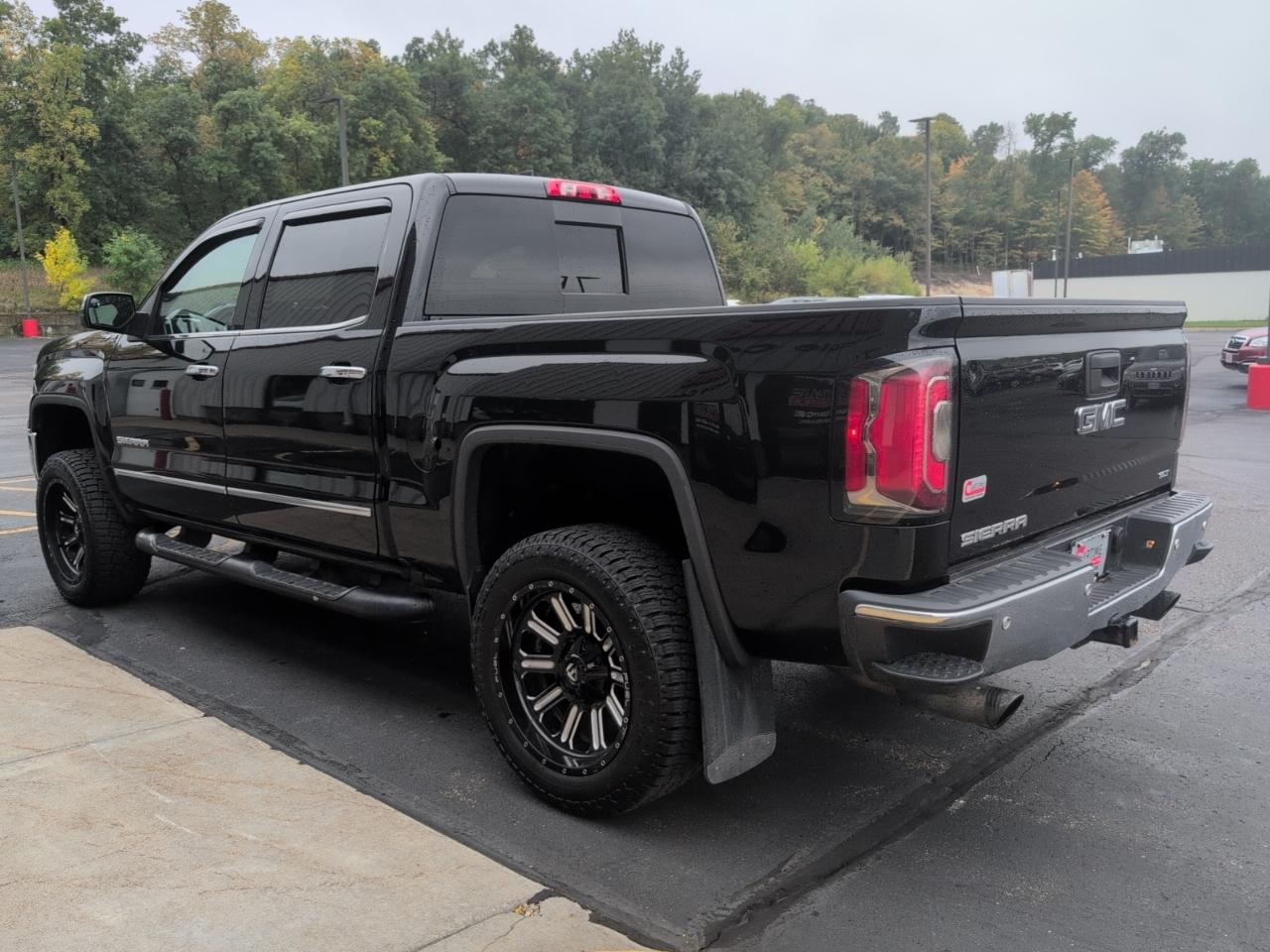 GMC Sierra 1500 SLT Crew Cab Short Box 4WD 2018