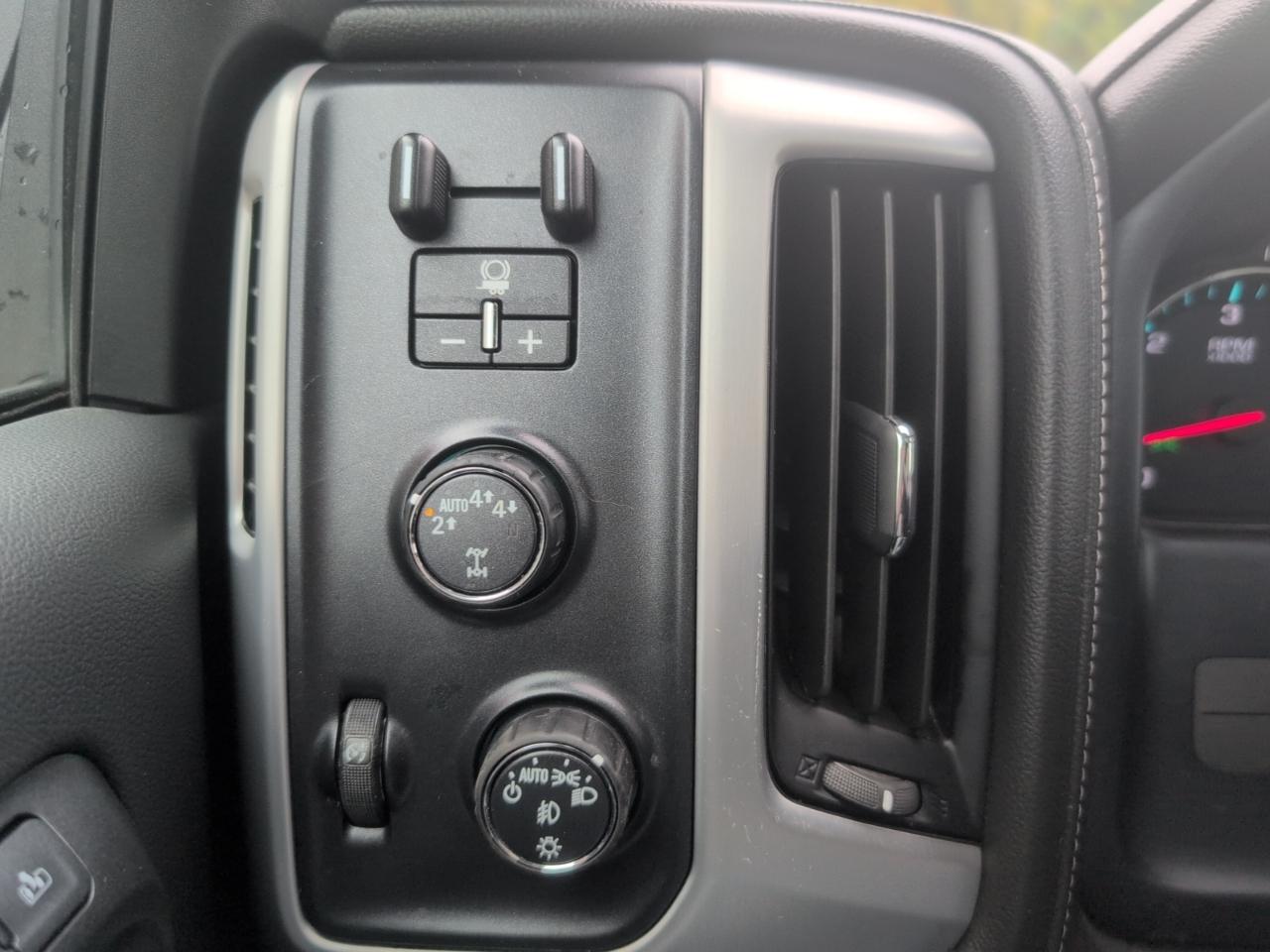 GMC Sierra 1500 SLT Crew Cab Short Box 4WD 2018
