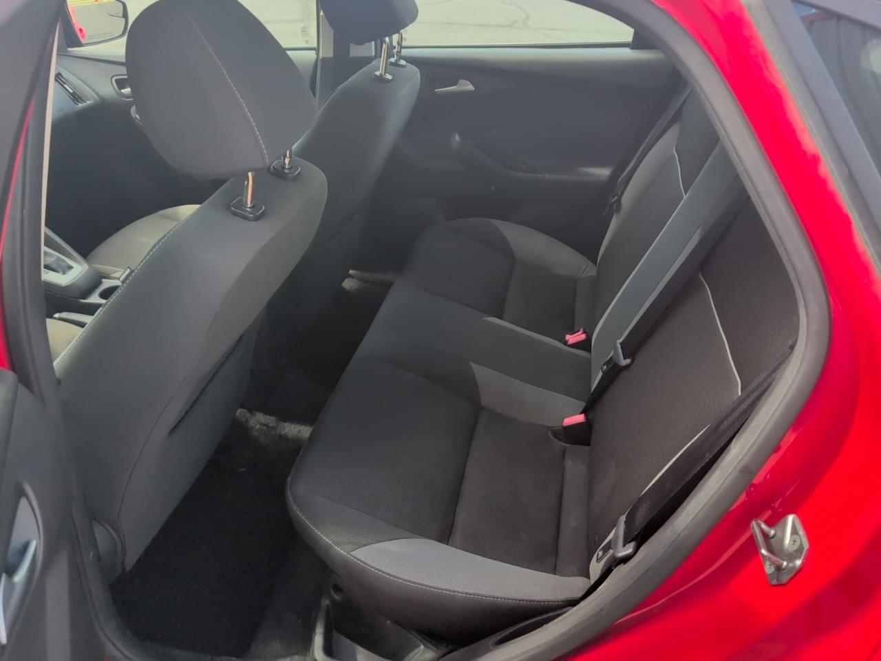 Ford Focus SE Sedan 2013