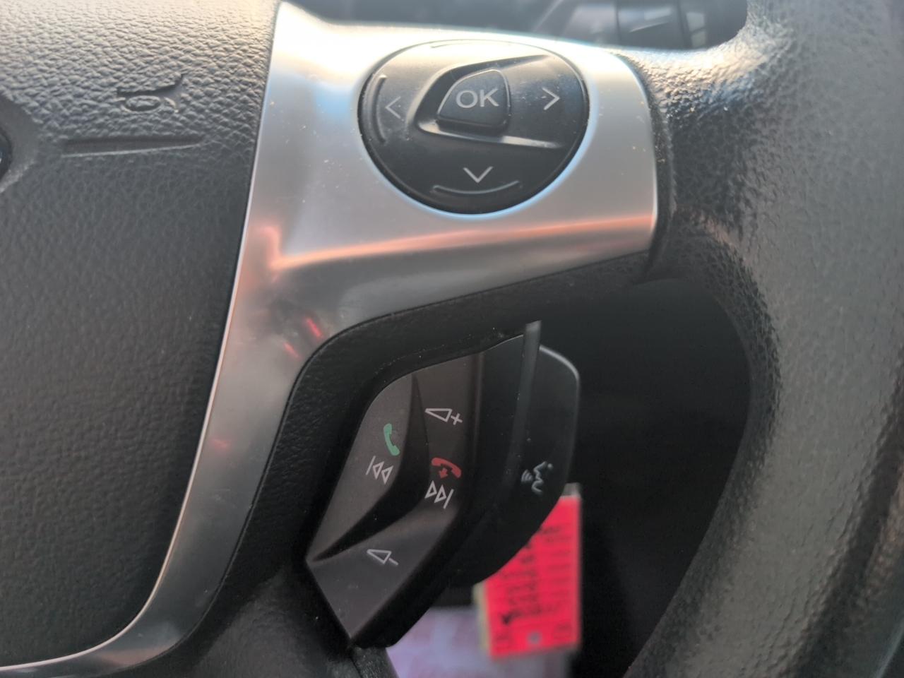Ford Focus SE Sedan 2013