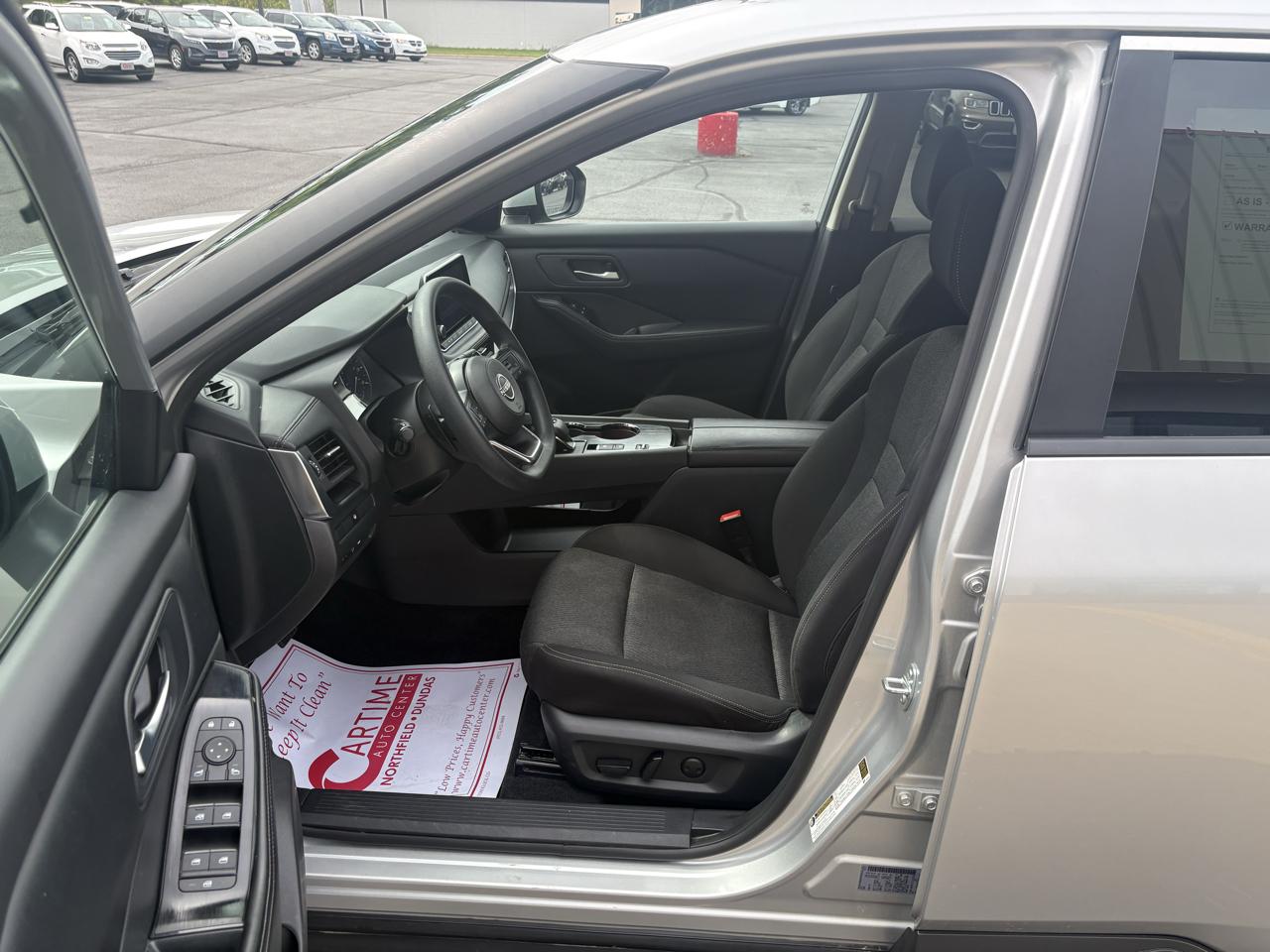 Nissan Rogue SV 2024