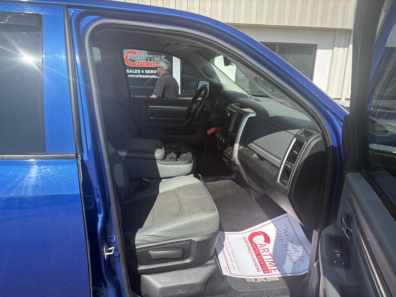 RAM 1500 SLT Crew Cab LWB 4WD 2014