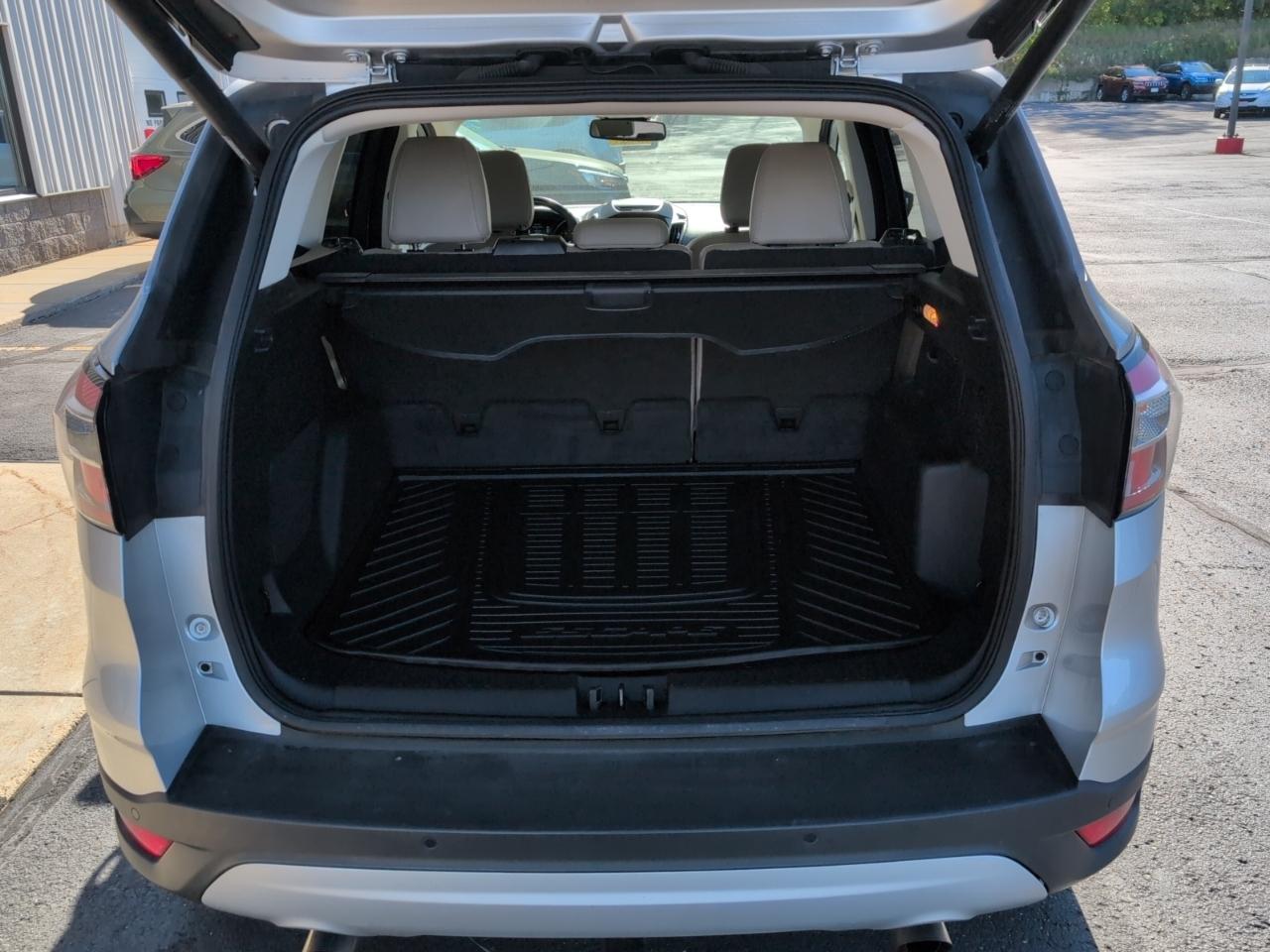 Ford Escape Titanium 4WD 2018
