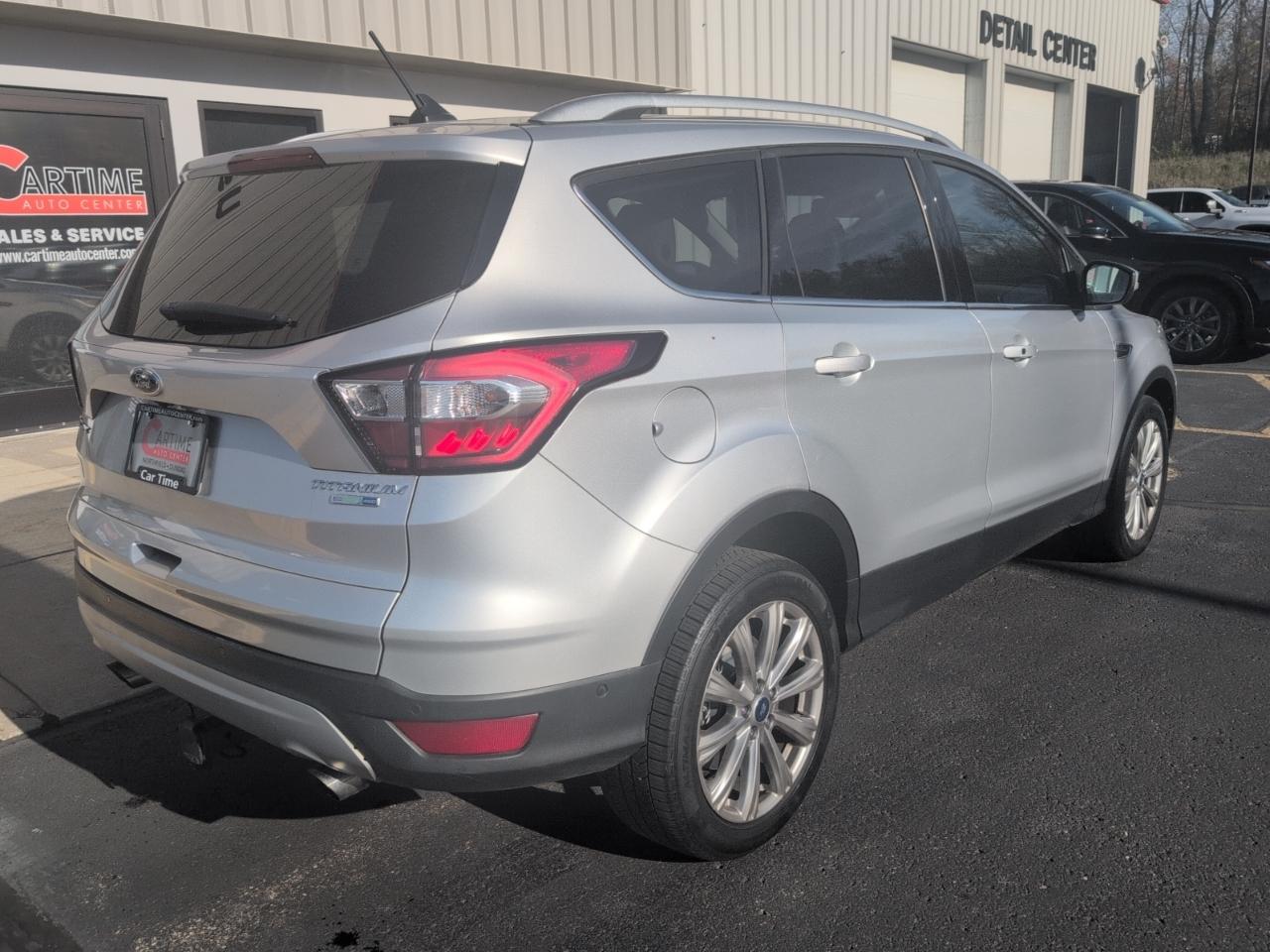Ford Escape Titanium 4WD 2018