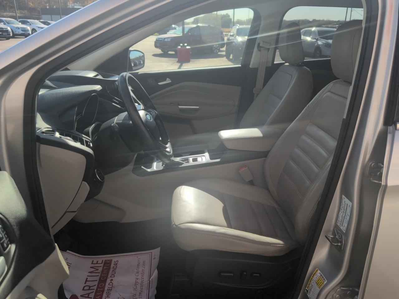 Ford Escape Titanium 4WD 2018