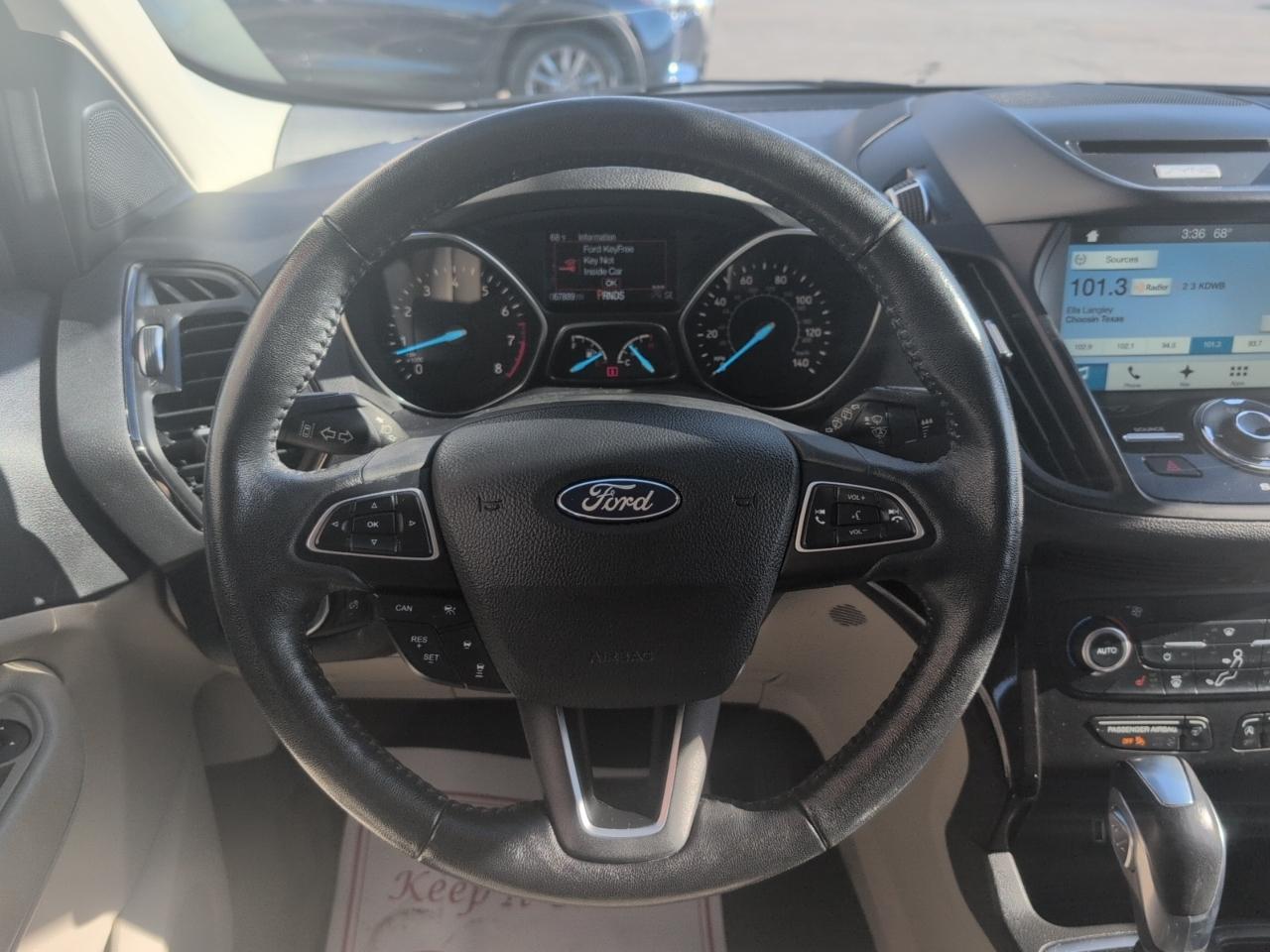 Ford Escape Titanium 4WD 2018