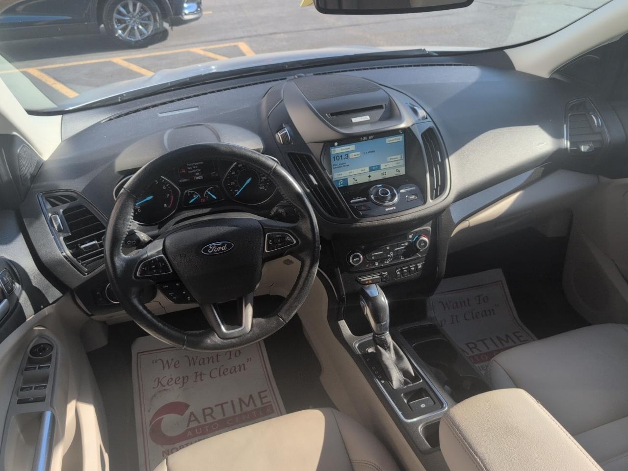 Ford Escape Titanium 4WD 2018