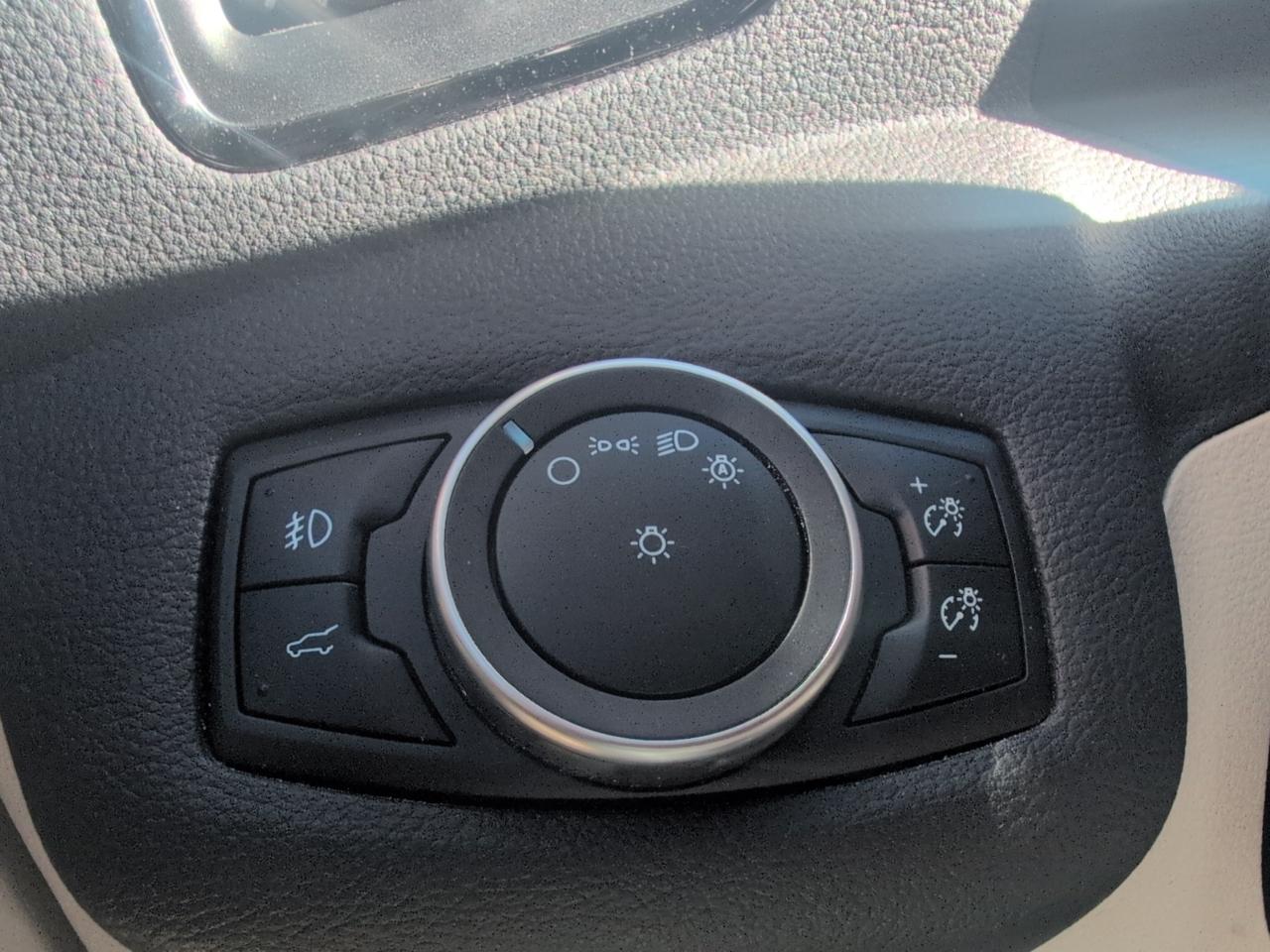 Ford Escape Titanium 4WD 2018