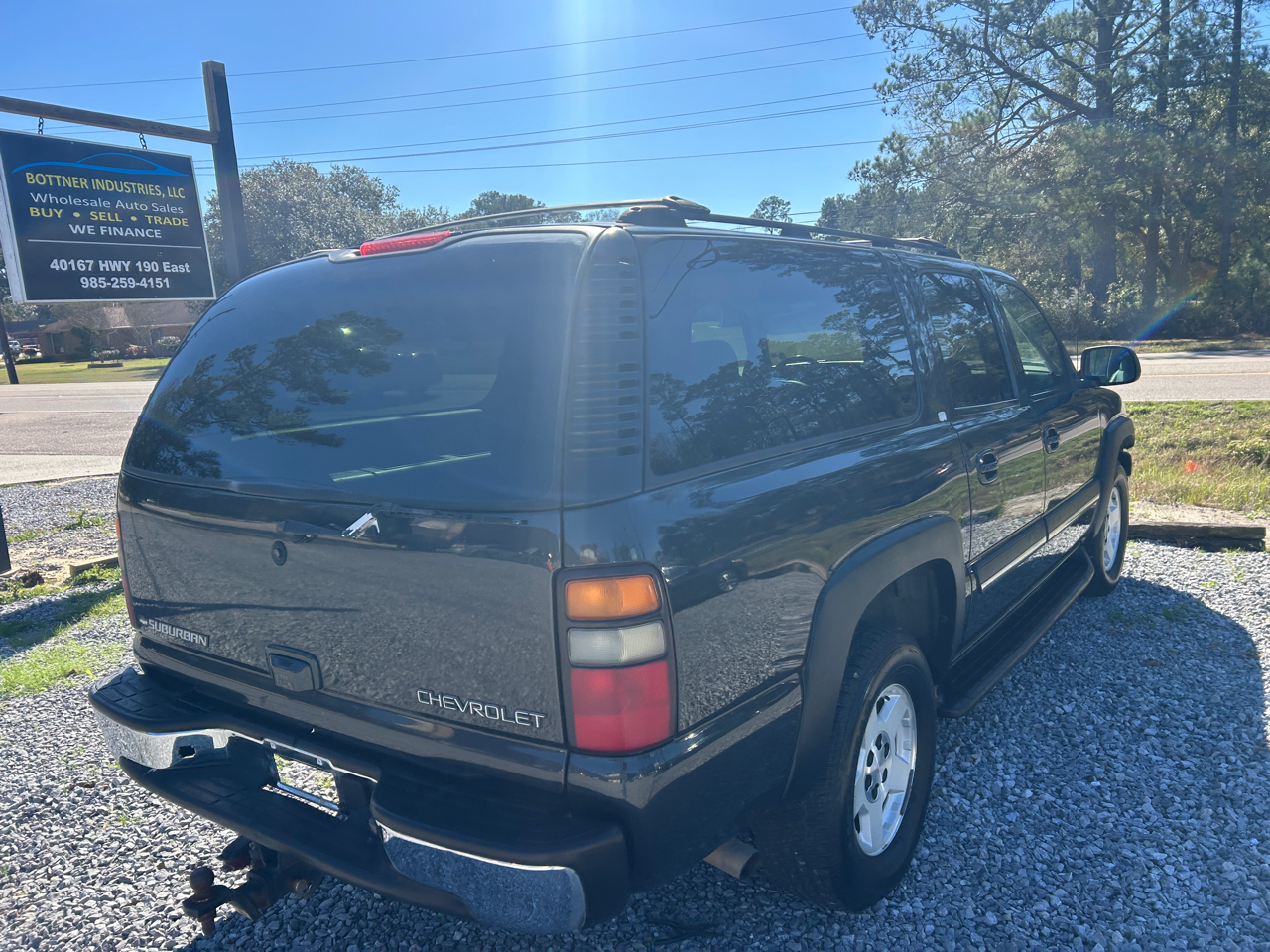 Chevrolet Suburban 1500 2WD 2004