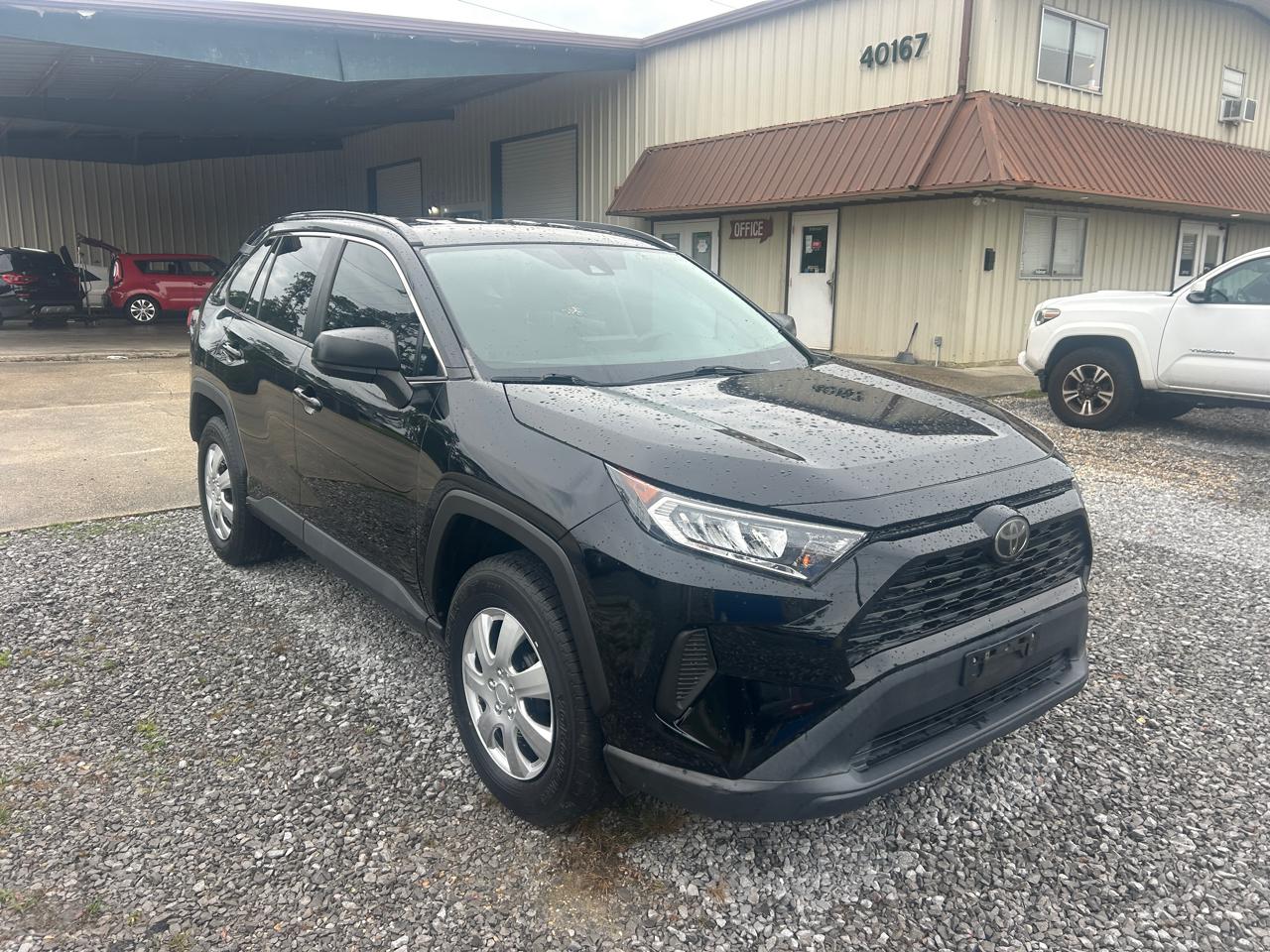 Toyota RAV4 LE 2019