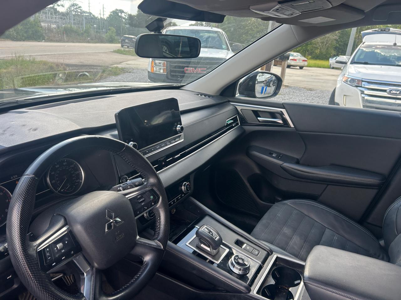 Mitsubishi Outlander SE 4WD 2022