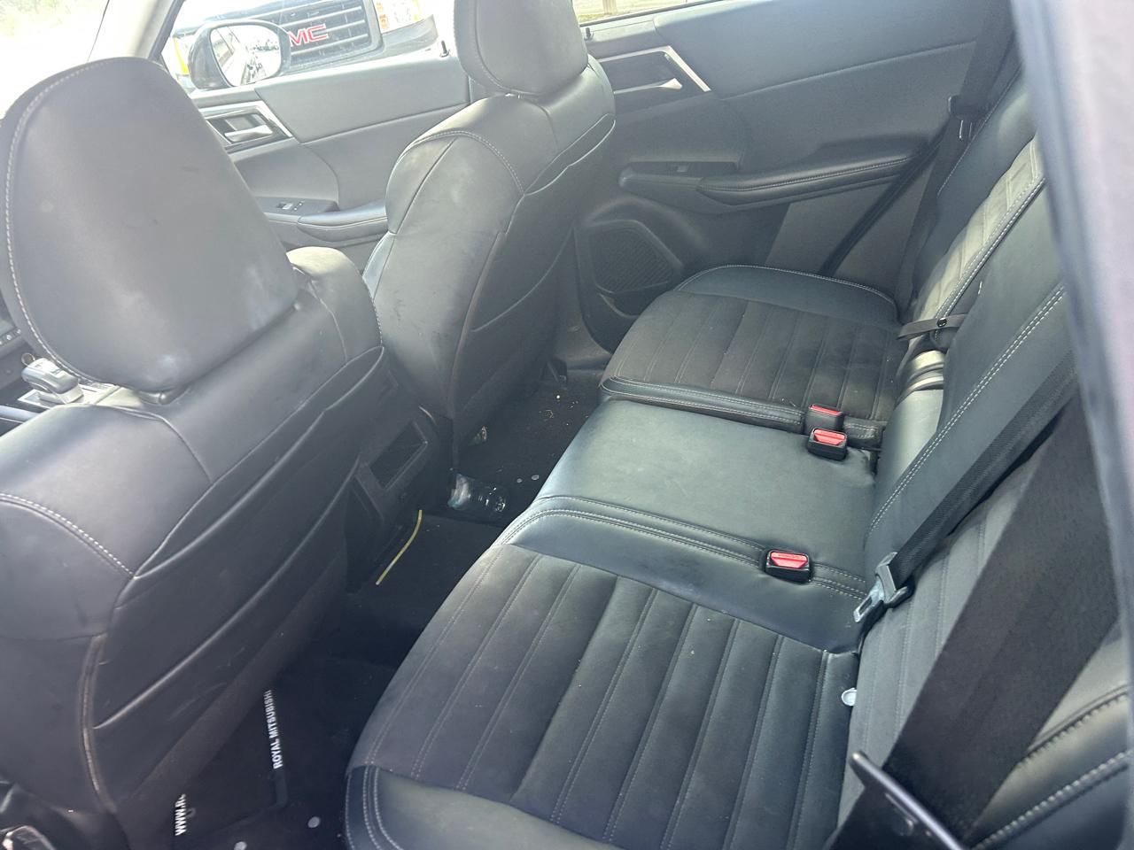 Mitsubishi Outlander SE 4WD 2022