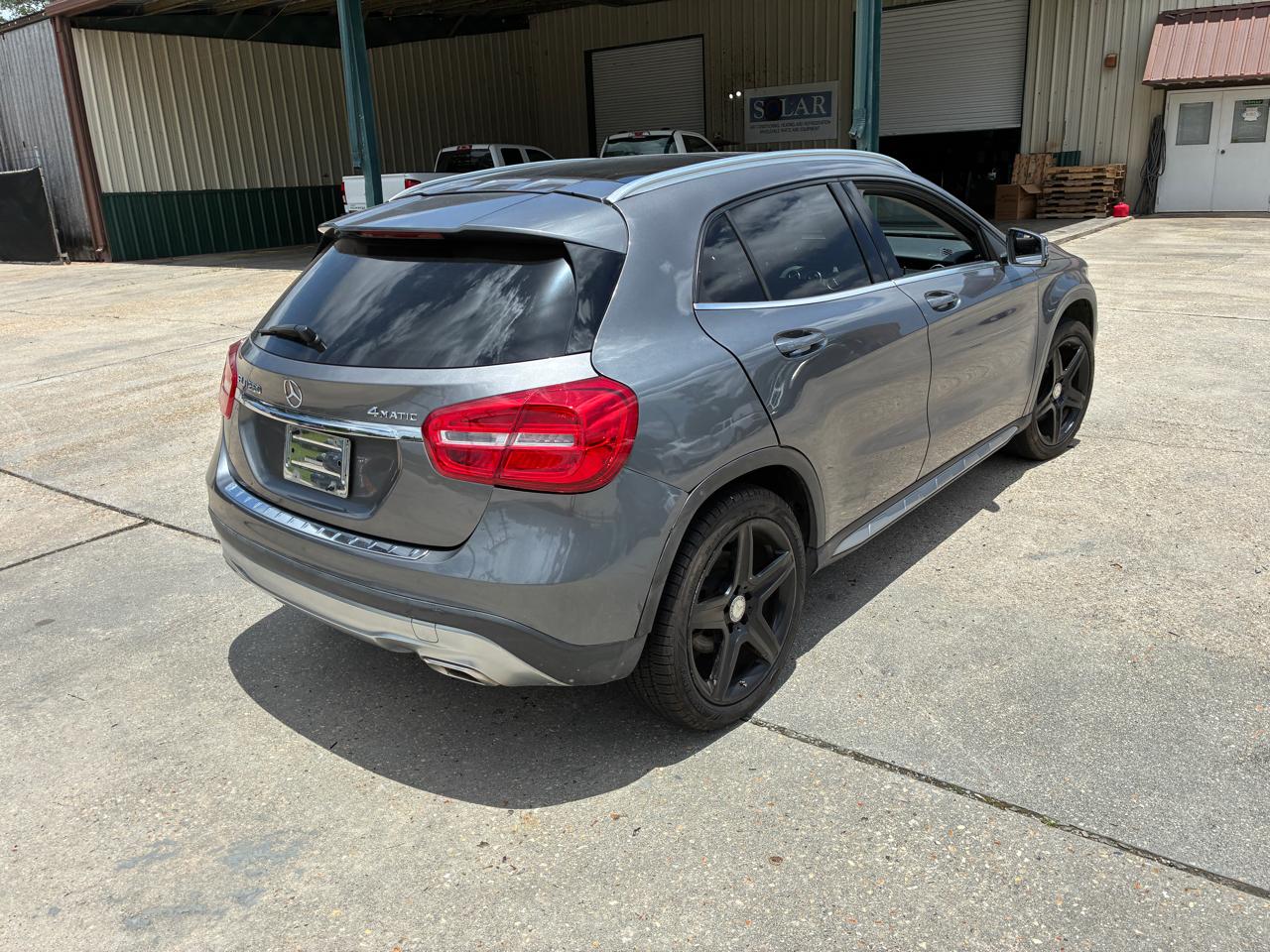 Mercedes-Benz GLA-Class GLA250 4MATIC 2015
