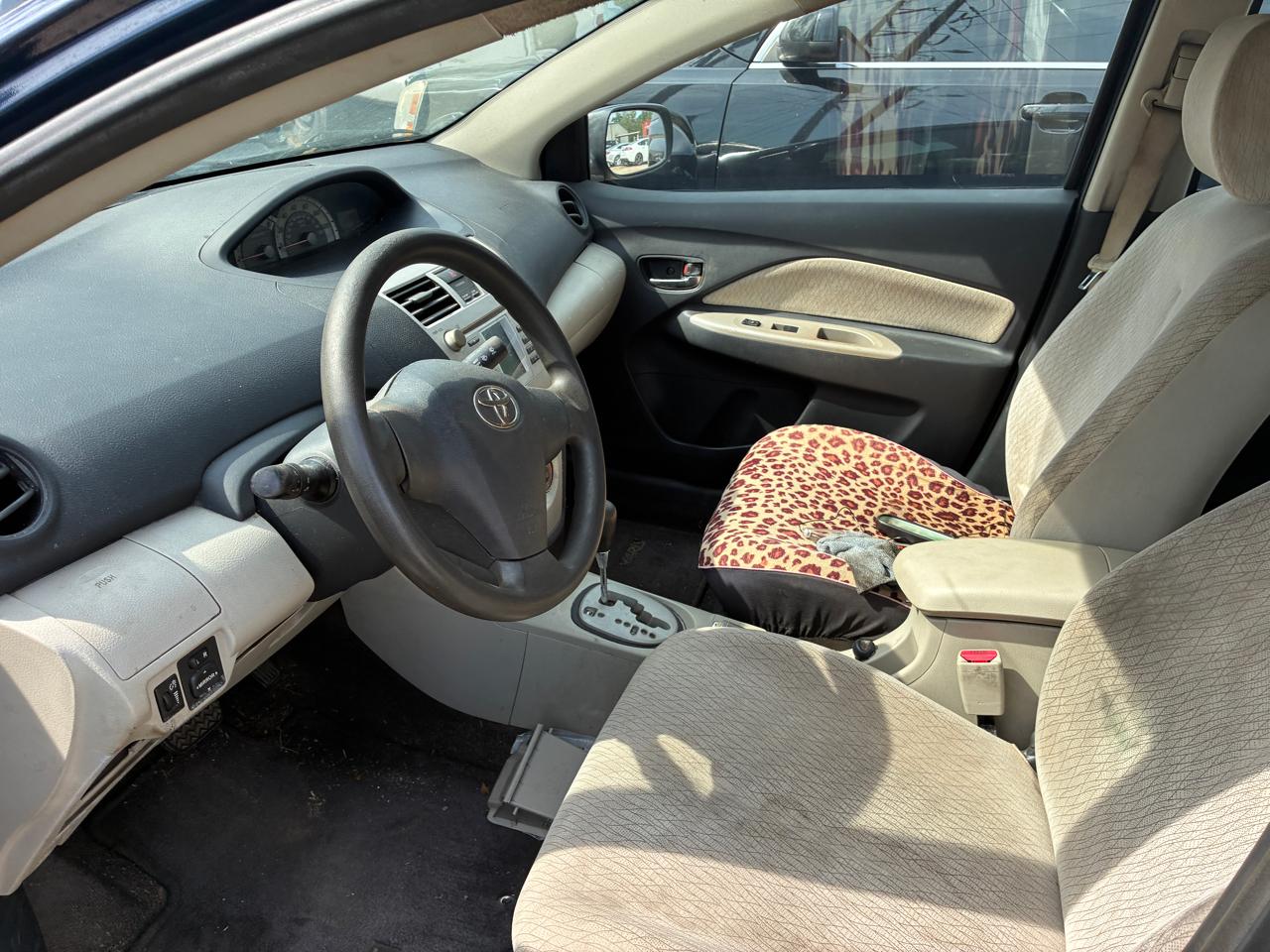 Toyota Yaris Sedan 2007