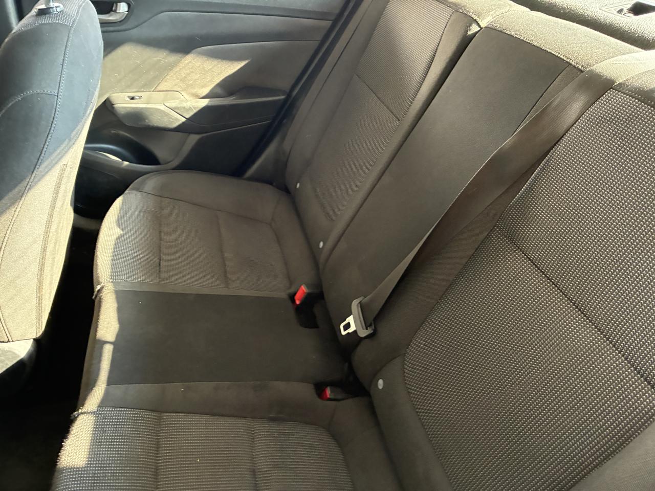 Hyundai Accent SEL 4-Door 6A 2019