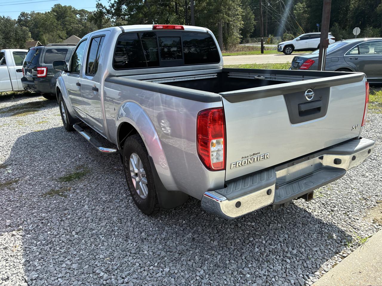 Nissan Frontier photo 4