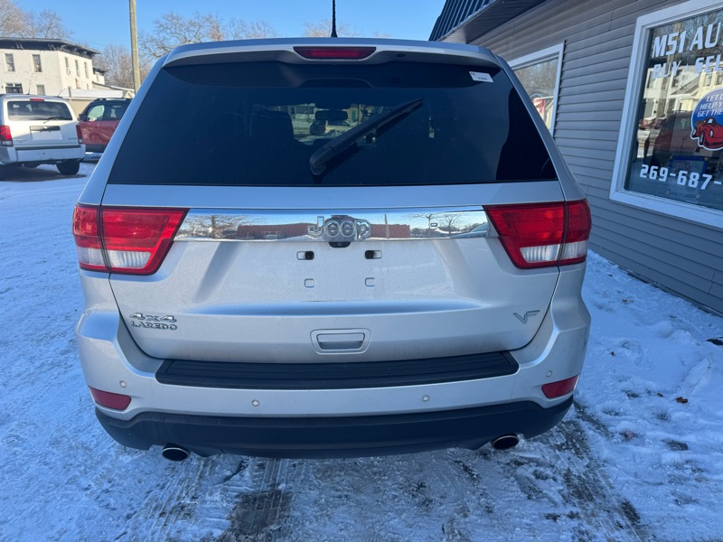 Jeep Grand Cherokee Laredo 4WD 2012