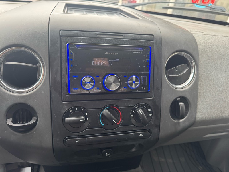 Ford F-150 Lariat SuperCab 2WD 2005