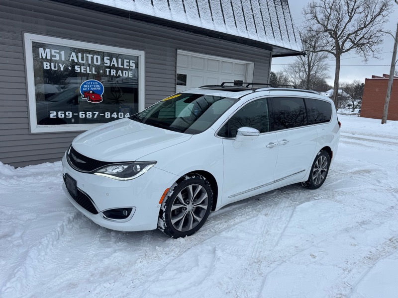 Chrysler Pacifica Limited 2017