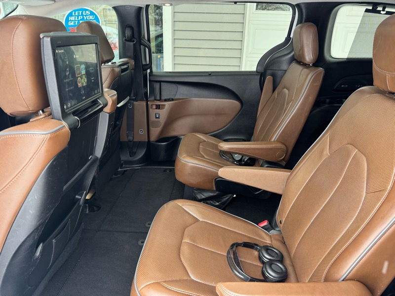 Chrysler Pacifica Limited 2017