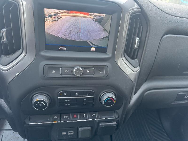 Chevrolet Silverado 1500 Custom Crew Cab Short Box 4WD 2021